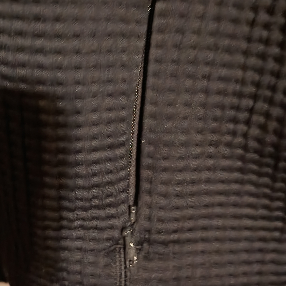 Lululemon Womans Black Sweater Pullover With Tie Pull At Neck - Picture 3 of 4